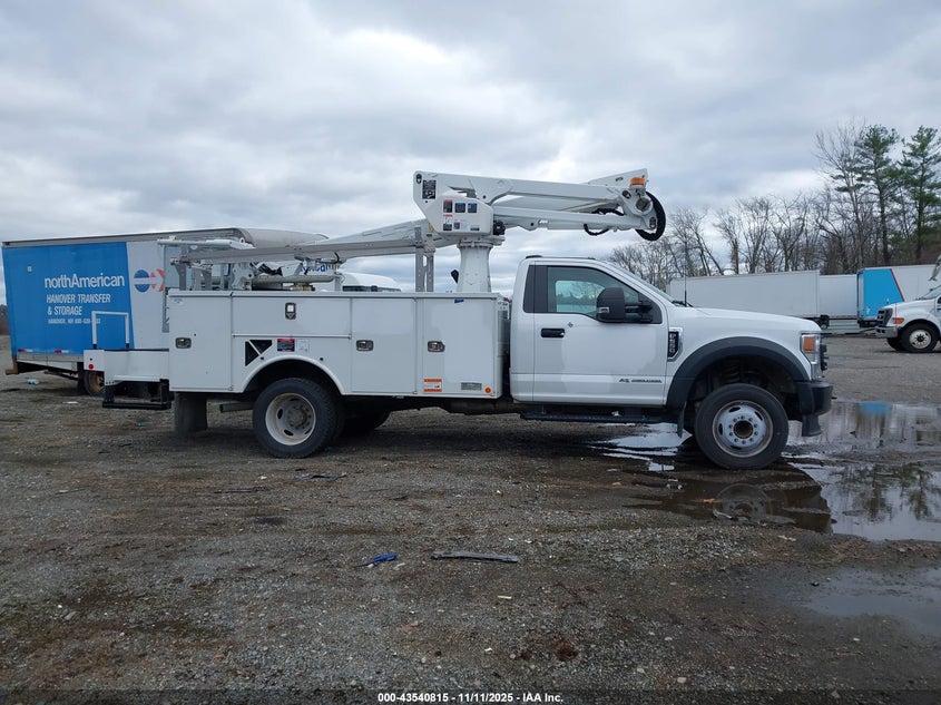 2022 Ford F-550 Chassis Xl VIN: 1FDUF5GT6NDA19757 Lot: 43540815