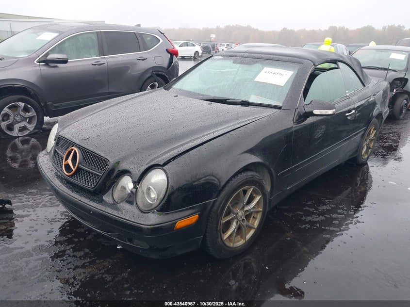 WDBLK65G11T071836 2001 MERCEDES-BENZ CLK-KLASSE photo no. 2
