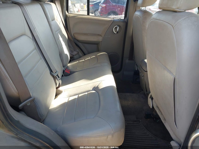 2004 Jeep Liberty Limited Edition VIN: 1J8GL58K34W315119 Lot: 43541026