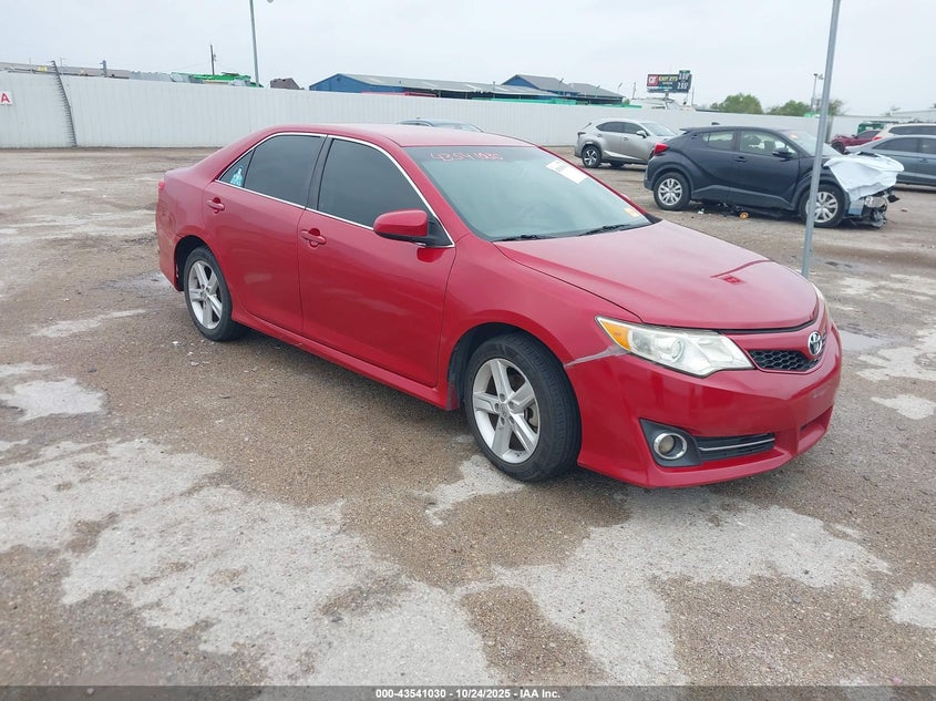2014 TOYOTA CAMRY SE - 4T1BF1FK5EU806479