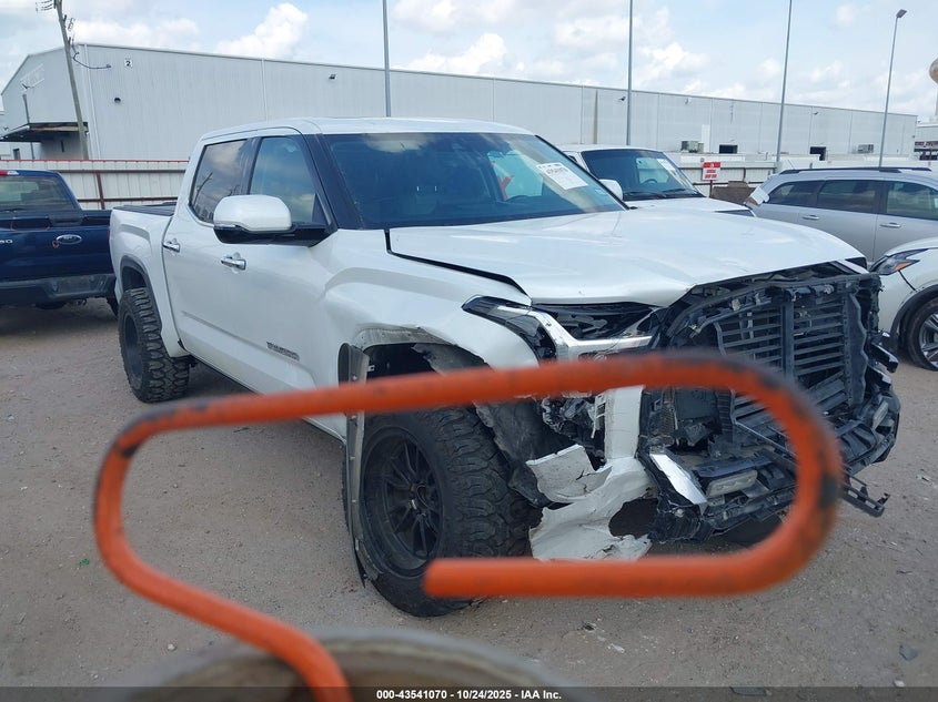 TOYOTA TUNDRA LIMITED