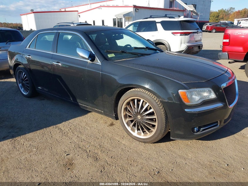 2013 CHRYSLER 300C - 2C3CCAET9DH532561