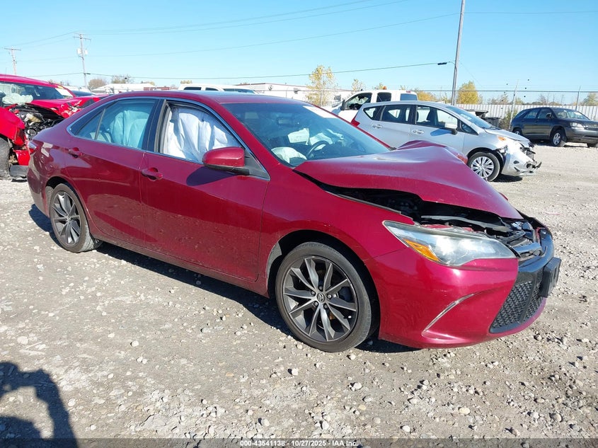 TOYOTA CAMRY XSE
