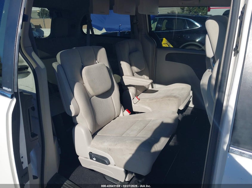 2011 Chrysler Town & Country Touring VIN: 2A4RR5DG3BR611547 Lot: 43541159