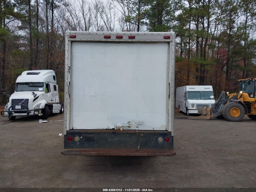 2005 Chevrolet Express Cutaway Base W/C7L/C7N VIN: 1GBJG31U651166306 Lot: 43541312