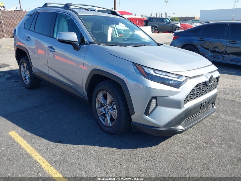 TOYOTA RAV4 XLE