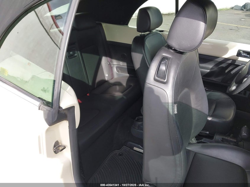 3VWPG31Y67M420513 2007 VOLKSWAGEN BEETLE photo no. 8