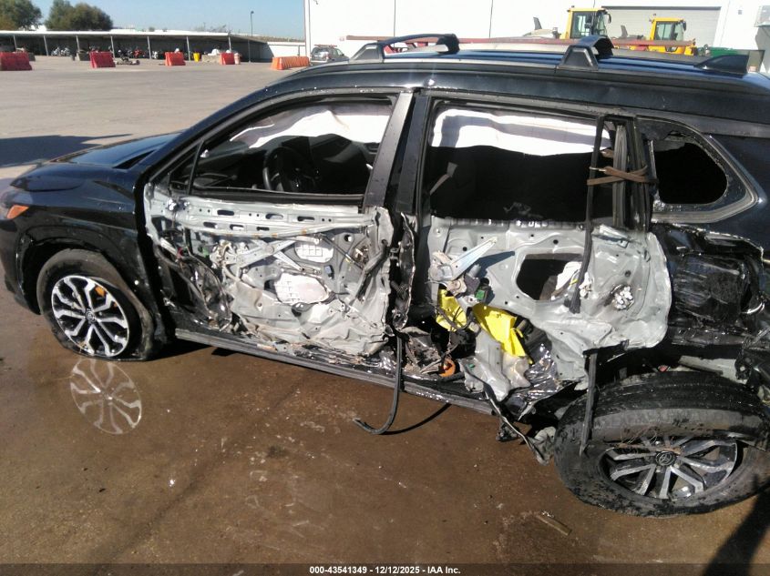 2024 Toyota Corolla Cross Hybrid Se VIN: 7MUFBABG6RV051636 Lot: 43541349