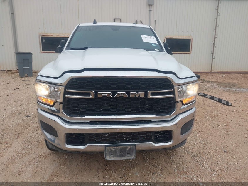 2022 Ram 2500 Tradesman 4X4 8' Box VIN: 3C6UR5HJ2NG319475 Lot: 43541353