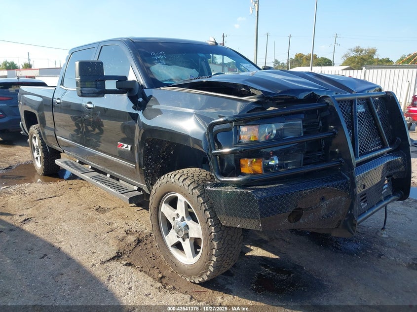 CHEVROLET SILVERADO 2500 LTZ
