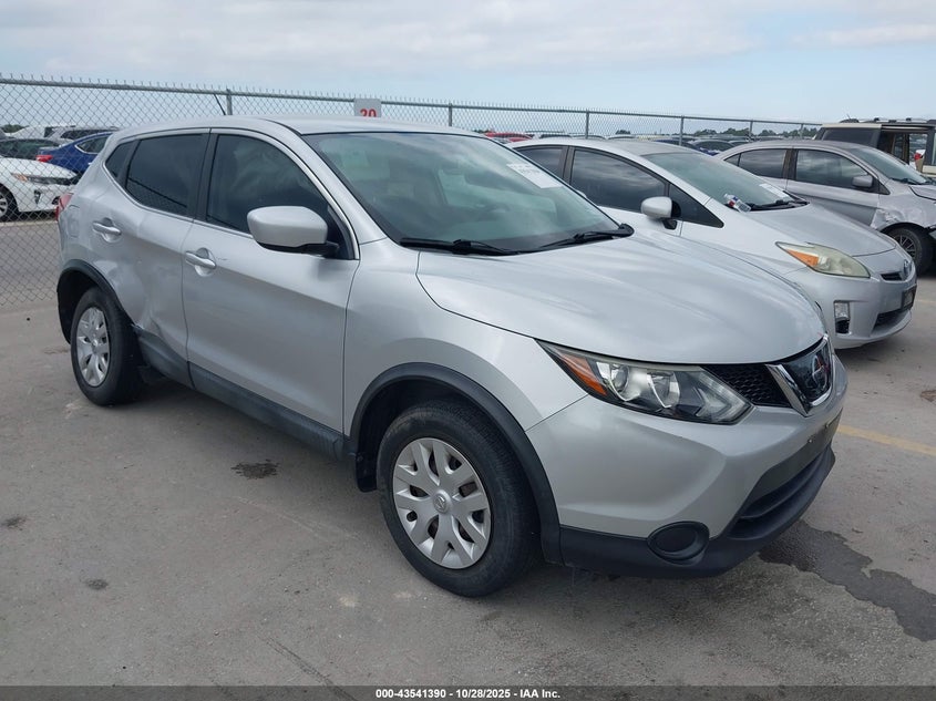 NISSAN ROGUE SPORT S