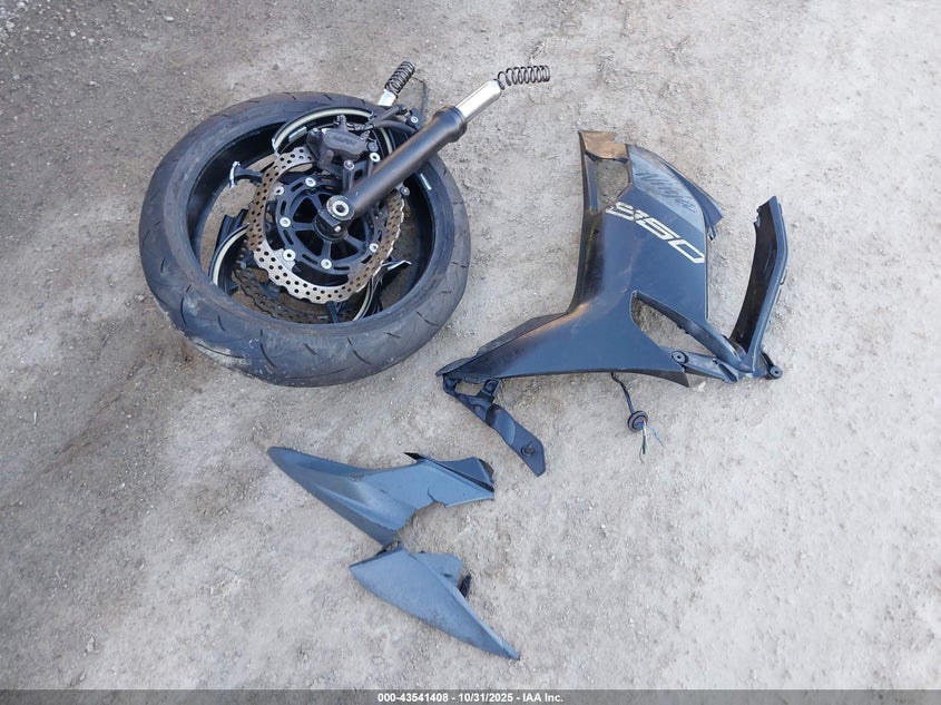 2024 Kawasaki Ex650 P VIN: ML5EXEP15RDAC9683 Lot: 43541408