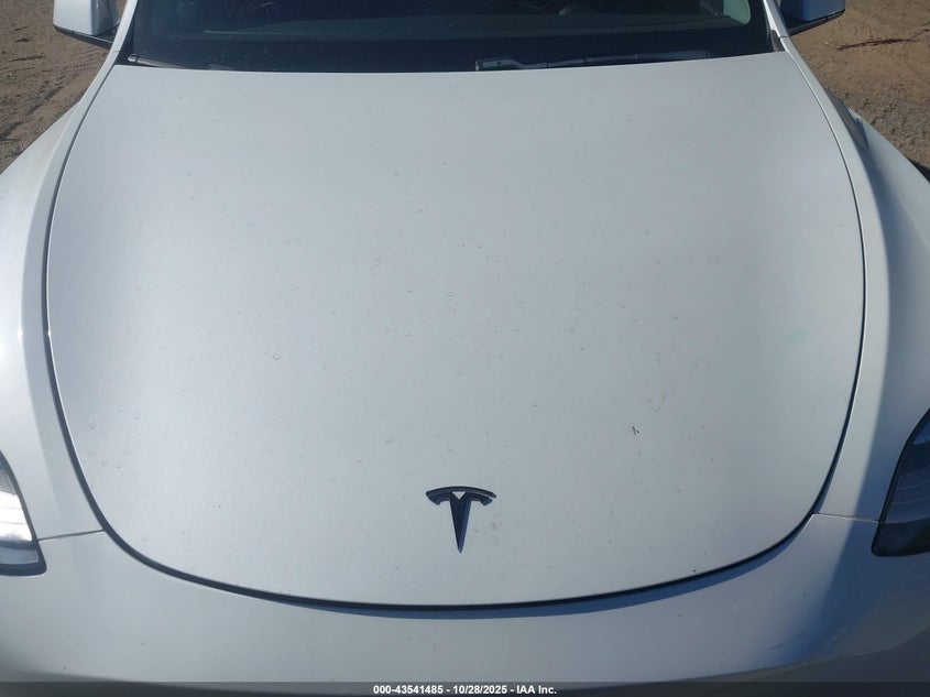 2020 Tesla Model Y Long Range Dual Motor All-Wheel Drive VIN: 5YJYGDEE8LF015281 Lot: 43541485