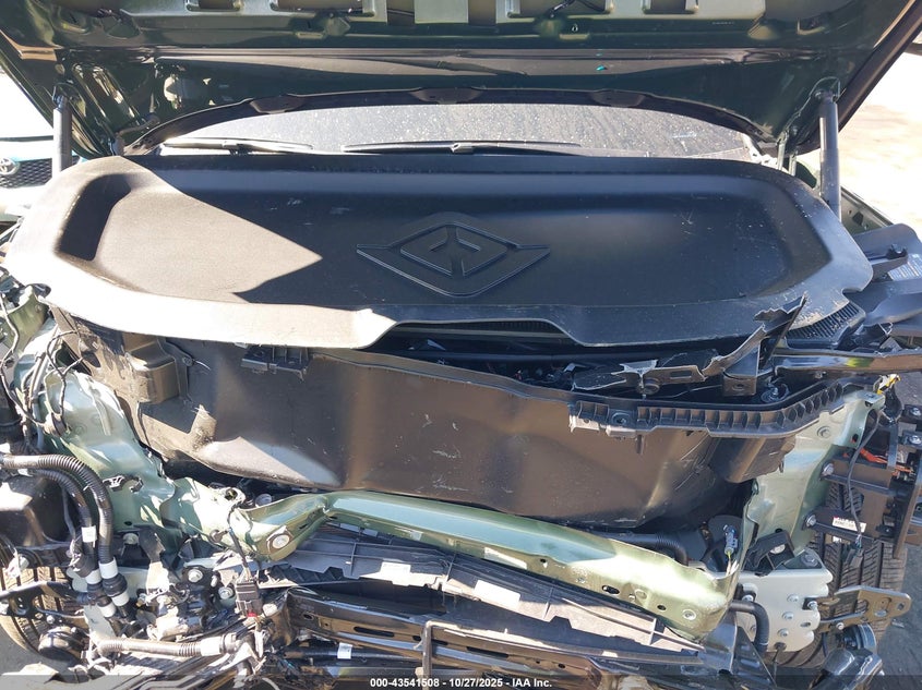 2025 Rivian R1S Ascend Tri Motor Max Pack/Premium Tri Motor Max Pack VIN: 7PDSGCBP4SN059406 Lot: 43541508