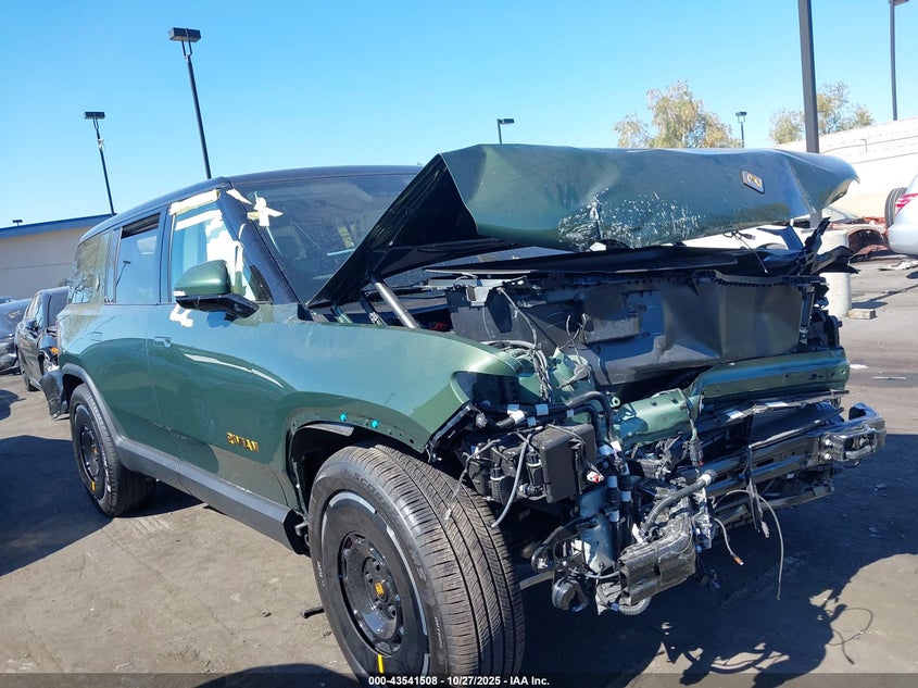 2025 Rivian R1S Ascend Tri Motor Max Pack/Premium Tri Motor Max Pack VIN: 7PDSGCBP4SN059406 Lot: 43541508