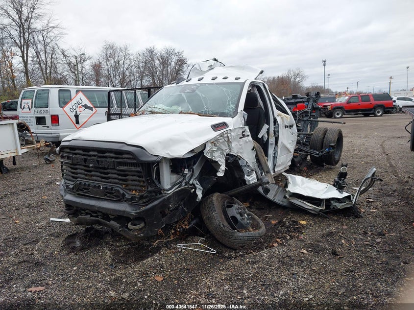 2025 Ram 3500 Tradesman 4X4 8' Box VIN: 3C63RRGL4SG520568 Lot: 43541547