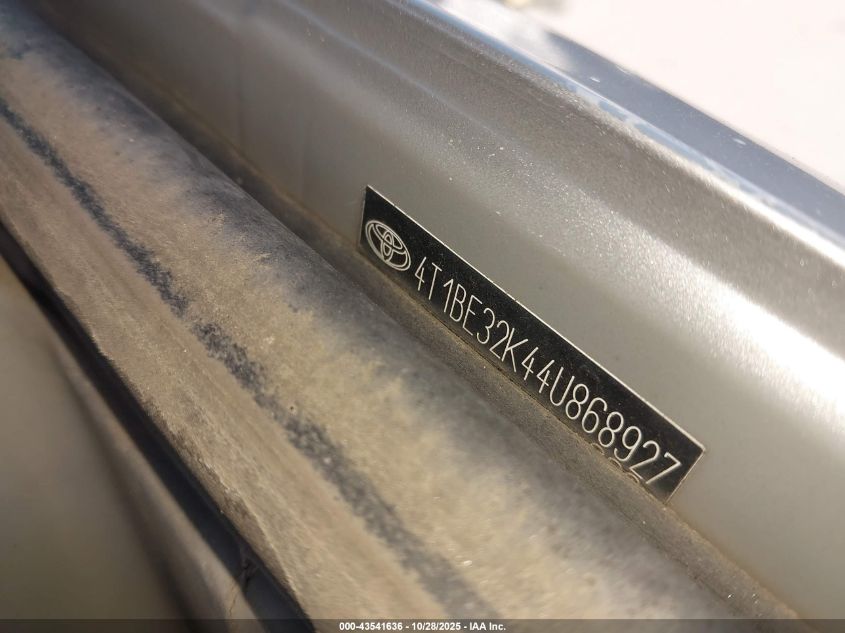 2004 Toyota Camry Le VIN: 4T1BE32K44U868927 Lot: 43541636