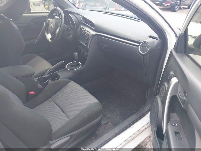 JTKJF5C78E3088514 2014 SCION TC photo no. 5