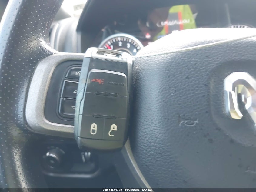 2022 Ram 2500 Tradesman 4X4 6'4 Box VIN: 3C6UR5CJ3NG251226 Lot: 43541752