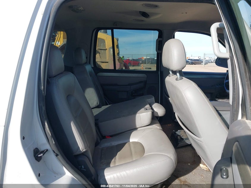 2004 Ford Explorer Xlt VIN: 1FMZU63K44UB12399 Lot: 43541763