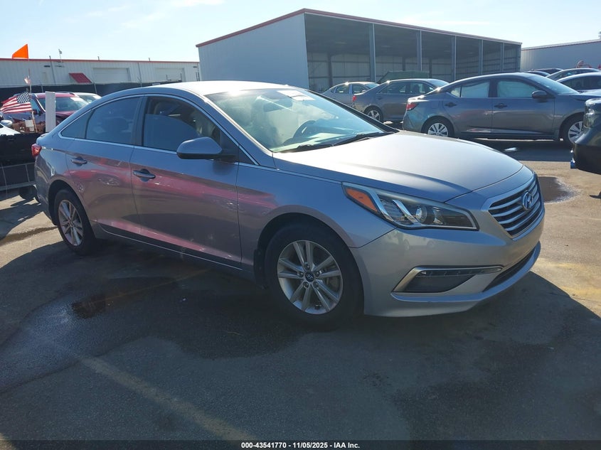 2015 HYUNDAI SONATA SE - 5NPE24AF0FH255110
