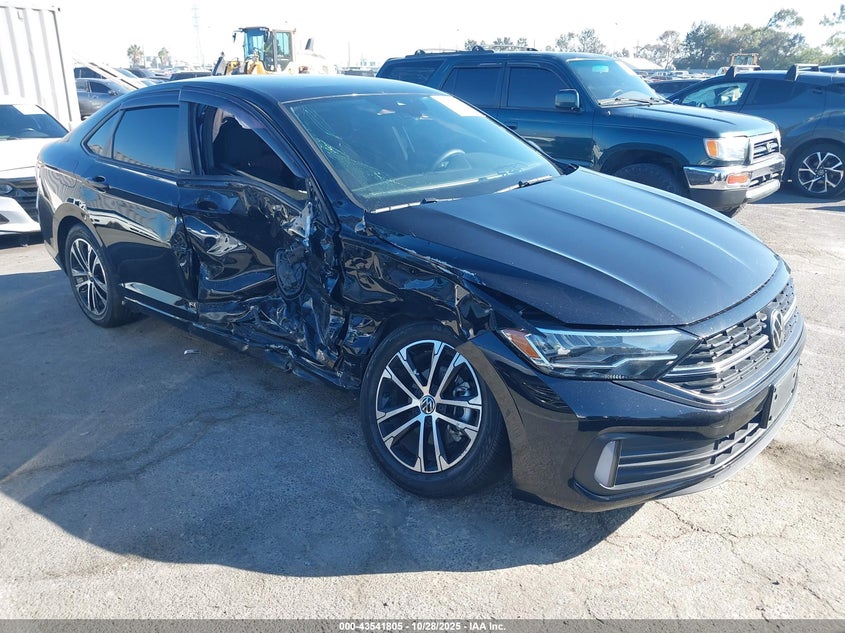 VOLKSWAGEN JETTA 1.5T SPORT