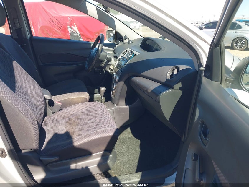 JTDBT923X81243753 2008 TOYOTA YARIS photo no. 5