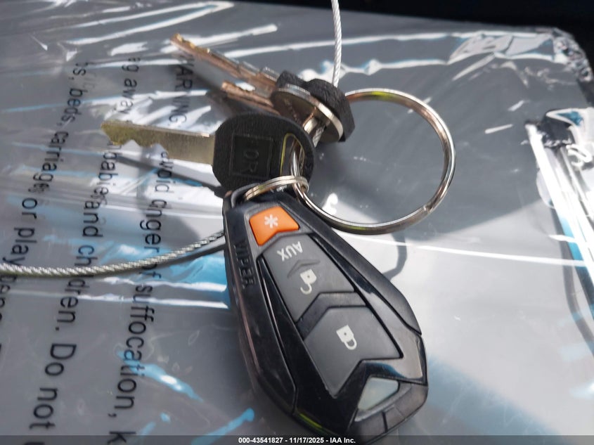 1994 Chevrolet Suburban K1500 VIN: 1GNFK16K4RJ414741 Lot: 43541827