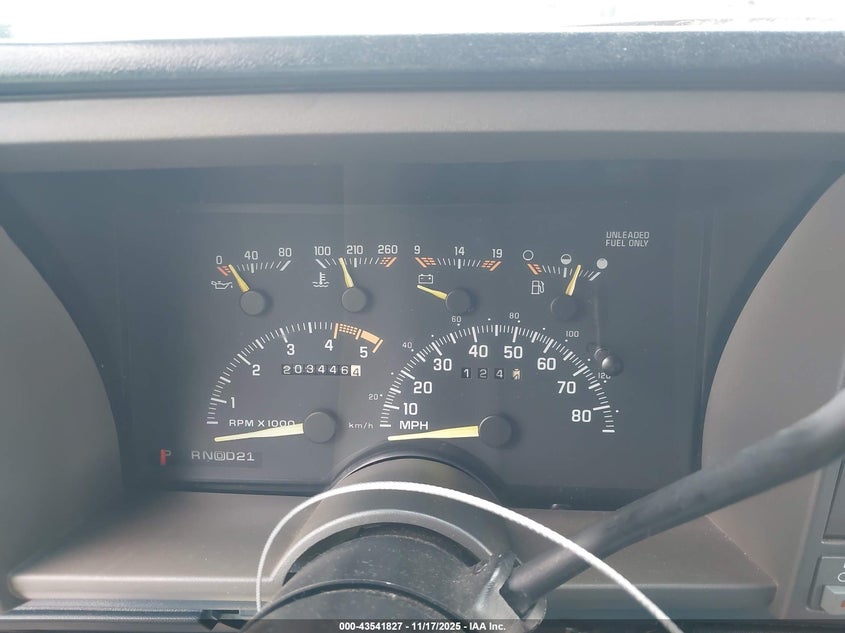 1994 Chevrolet Suburban K1500 VIN: 1GNFK16K4RJ414741 Lot: 43541827