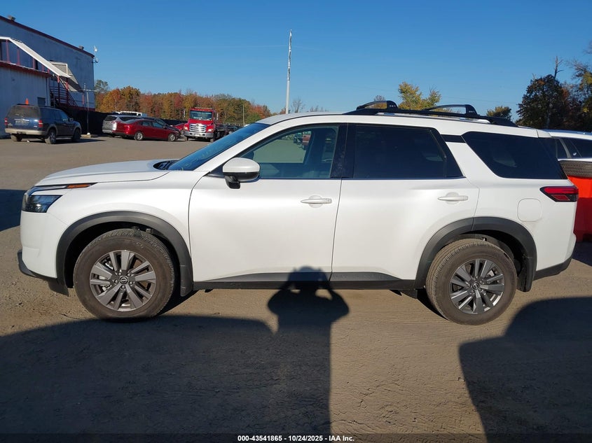2025 NISSAN PATHFINDER SV 4WD 5N1DR3BC4SC255215