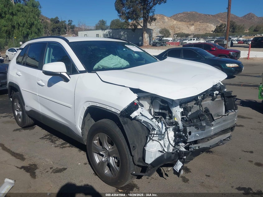 TOYOTA RAV4 HYBRID LE