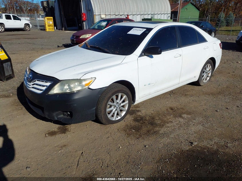 4T1BK3EK4BU620694 2011 TOYOTA CAMRY photo no. 2