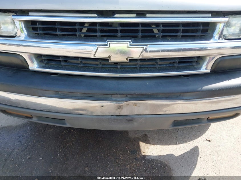 2004 Chevrolet Tahoe Ls VIN: 1GNEC13V74R284830 Lot: 43542093