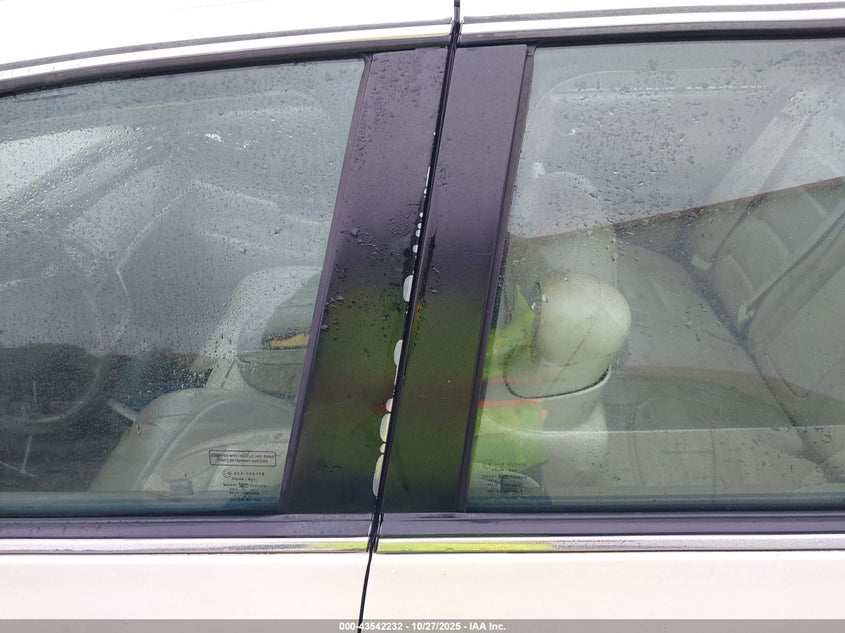 2002 Cadillac Deville Standard VIN: 1G6KD54Y22U181160 Lot: 43542232