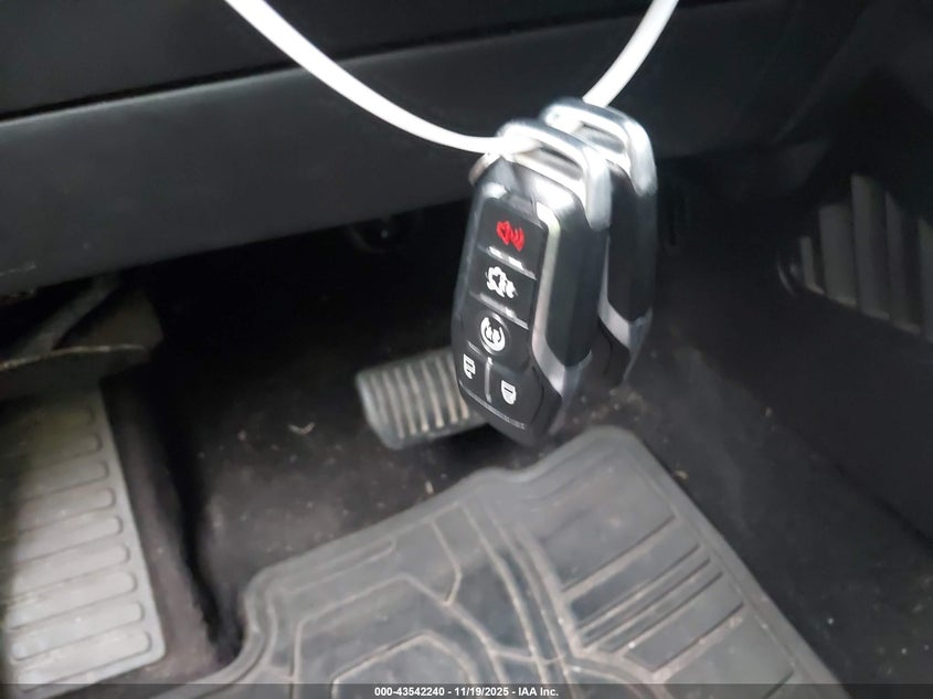 2015 Ford Edge Titanium VIN: 2FMPK3K85FBC25840 Lot: 43542240