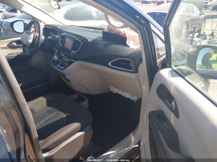 2022 CHRYSLER VOYAGER LX 2C4RC1CG1NR144196