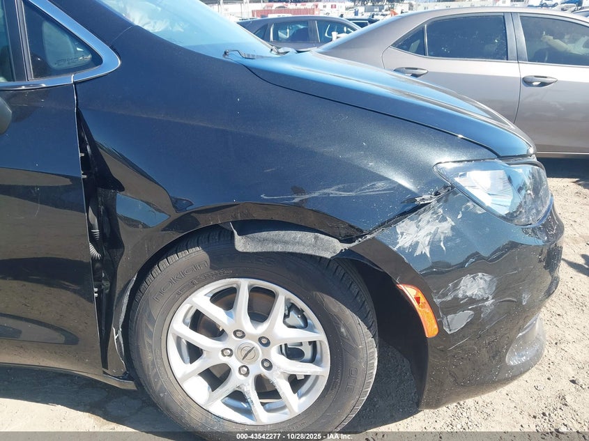 2022 CHRYSLER VOYAGER LX 2C4RC1CG1NR144196