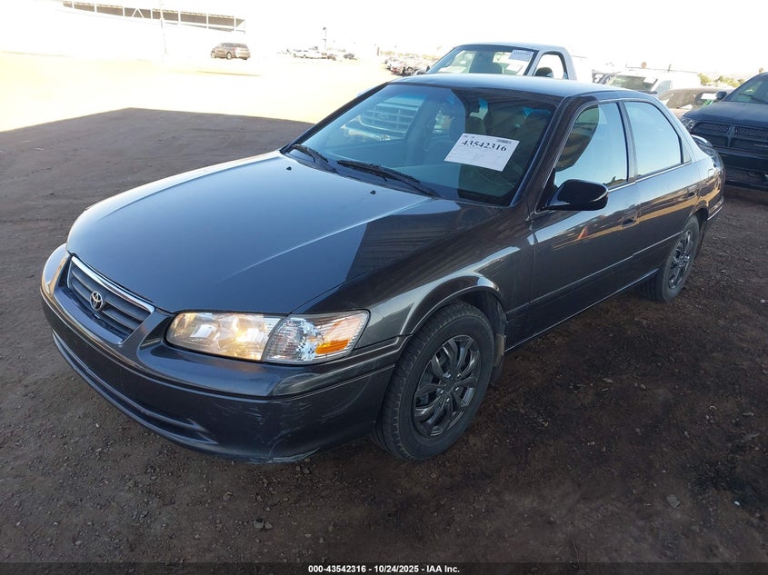 JT2BG22K310532917 2001 TOYOTA CAMRY photo no. 2