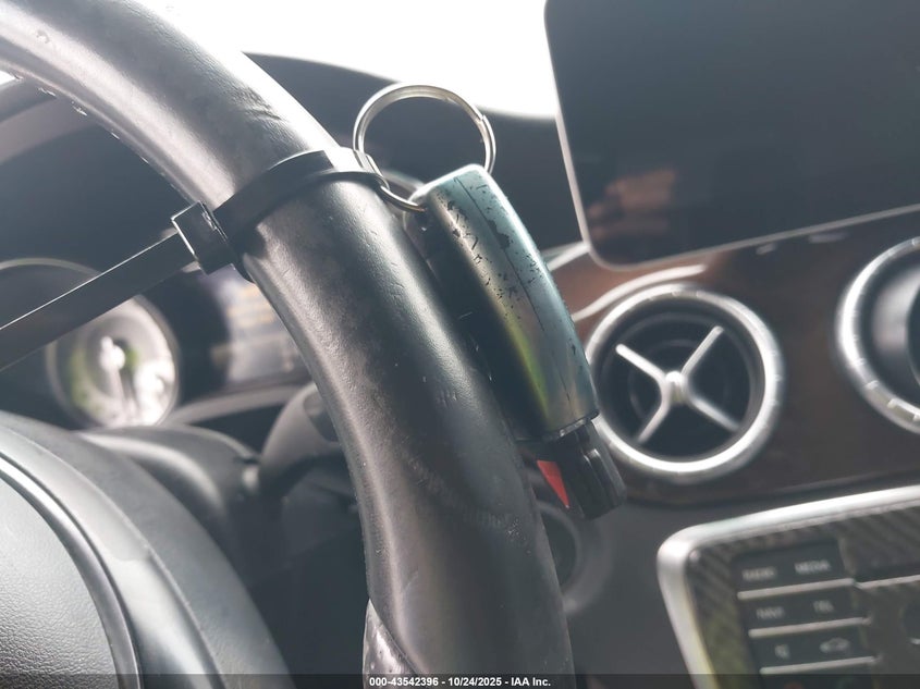 2016 MERCEDES-BENZ CLA 250 WDDSJ4EB7GN302864