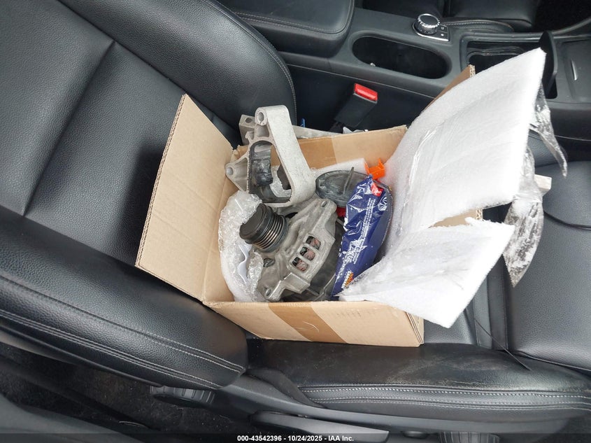 2016 MERCEDES-BENZ CLA 250 WDDSJ4EB7GN302864