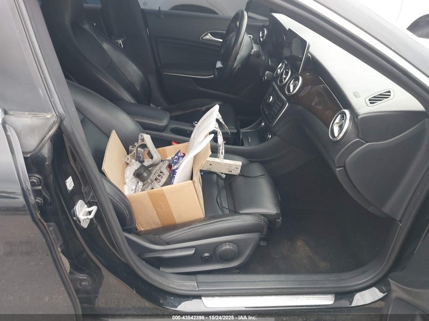 2016 MERCEDES-BENZ CLA 250 WDDSJ4EB7GN302864