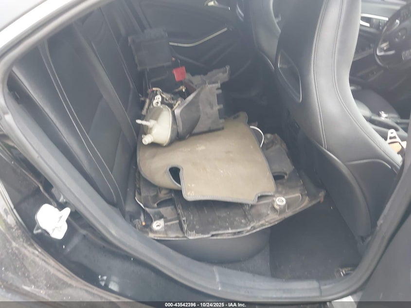 2016 MERCEDES-BENZ CLA 250 WDDSJ4EB7GN302864
