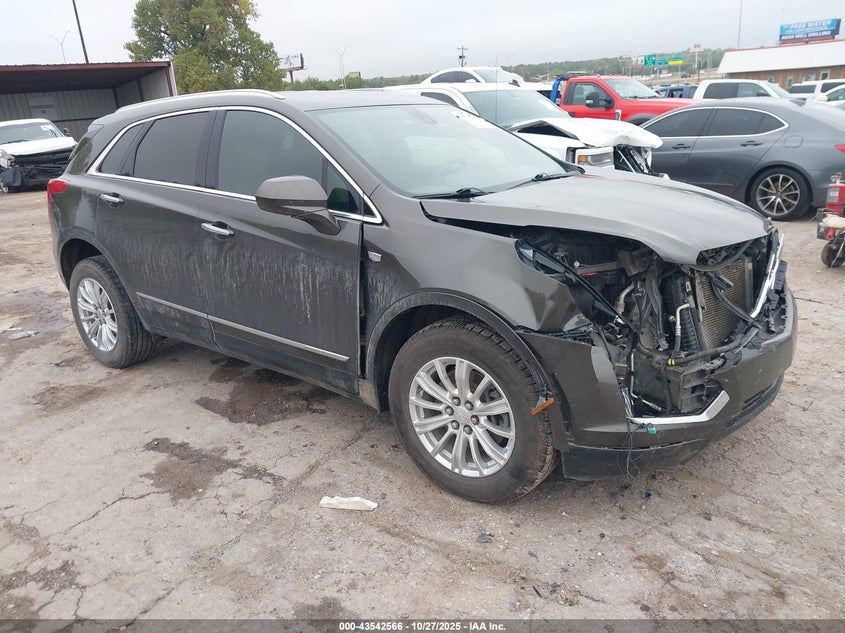 CADILLAC XT5 STANDARD