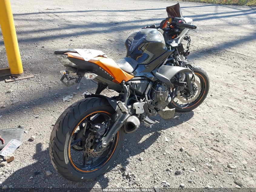 JKAEXEK17KDA35230 2019 KAWASAKI NINJA photo no. 4