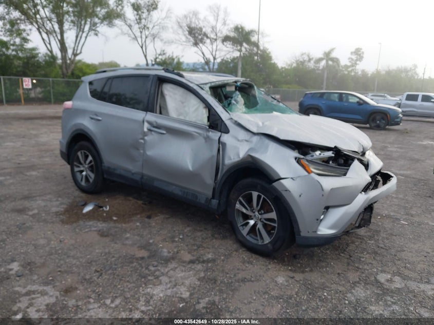 2018 TOYOTA RAV4 XLE - 2T3WFREV0JW487960