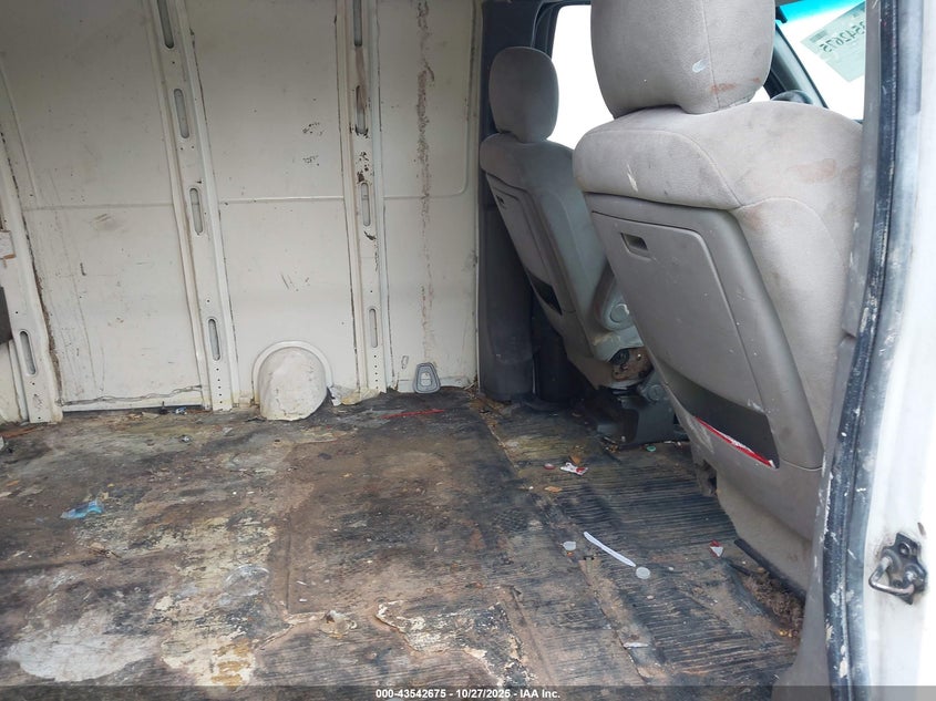 2004 Chevrolet Express VIN: 1GCGG25U741149068 Lot: 43542675