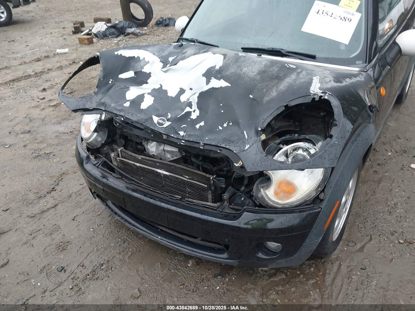 2009 Mini Cooper VIN: WMWMF33569TW73893 Lot: 43542689