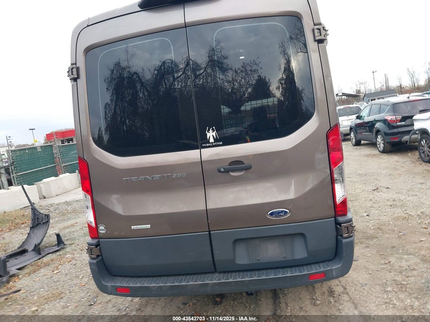 2018 Ford Transit-250 VIN: 1FTYR1CG7JKA94942 Lot: 43542703