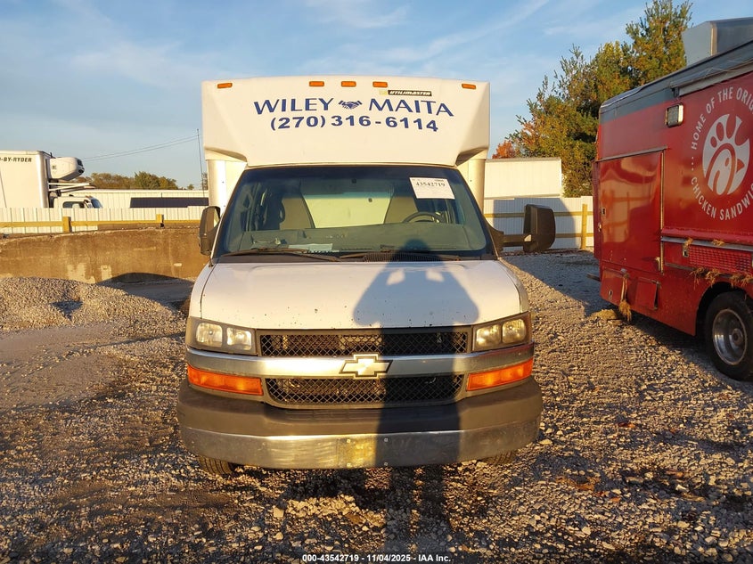 2012 Chevrolet Express Cutaway Work Van VIN: 1GB3G2BG9C1114127 Lot: 43542719