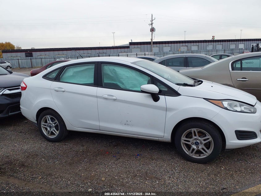 2019 Ford Fiesta Se VIN: 3FADP4BJ5KM121638 Lot: 43542744